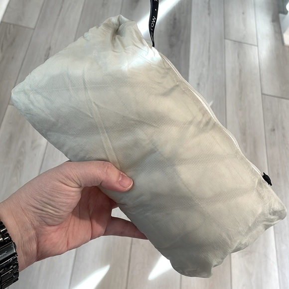 THE NORTH FACE Women's Thermoball Trekker Vest sz S - Picture 6 of 6